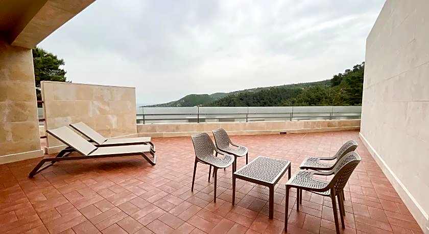 Four Points Sesimbra