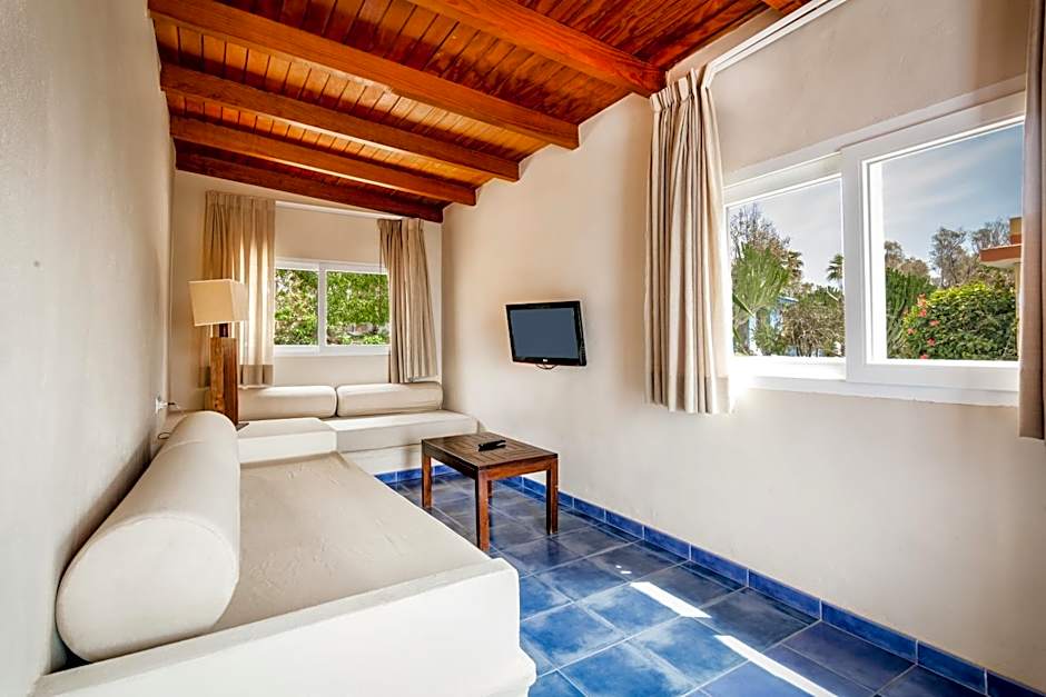 Beach Hotel Dos Mares