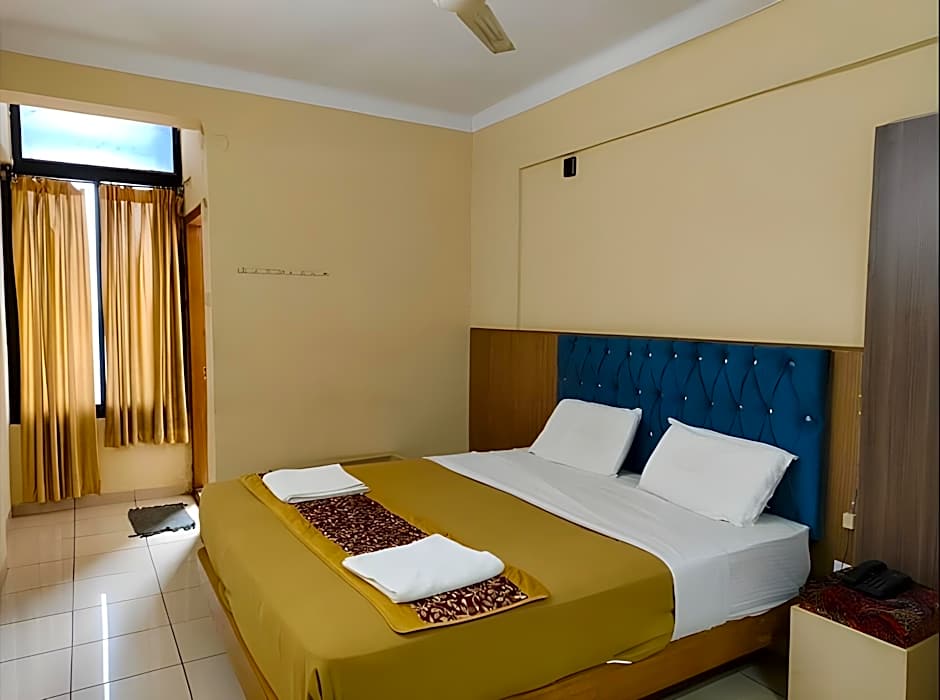 Hotel Rajsangam International