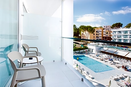 DOUBLE SINGLE USE COMFORT POOL VIEW 1 ADULT
