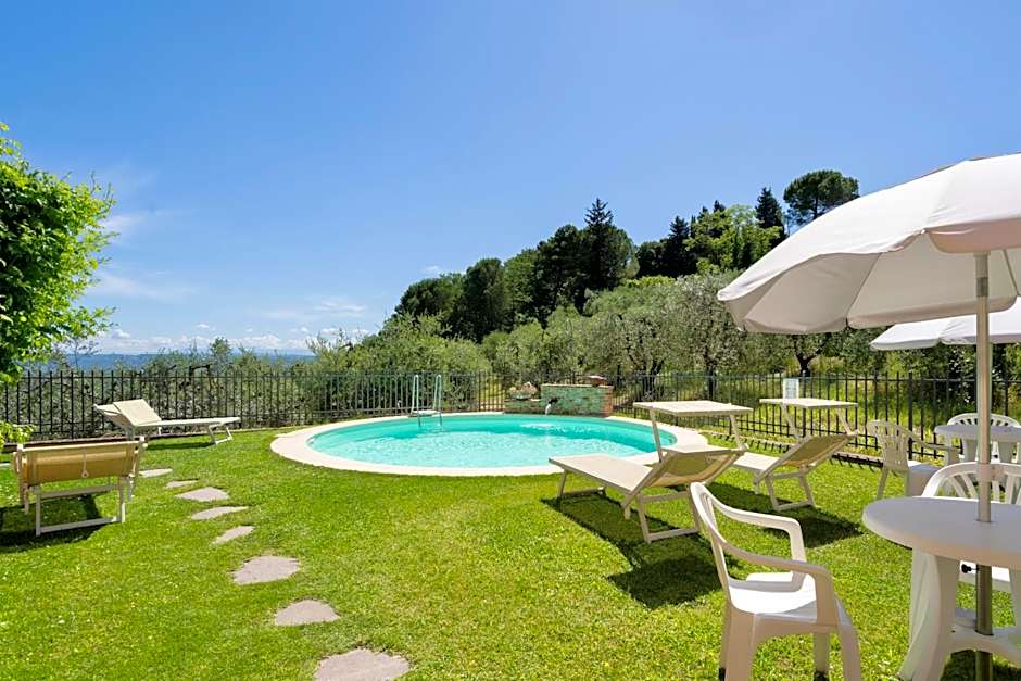 ISA-Holiday-Home with swimming-pool in San Gimignano, apartments with air conditioning and private outdoor area