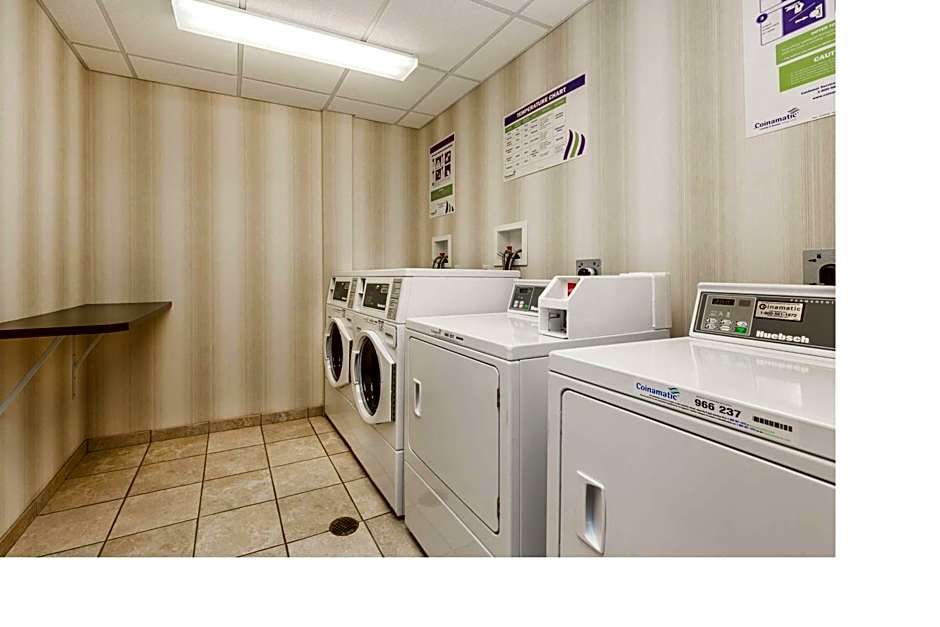 Hampton Inn By Hilton & Suites Lethbridge Ab Cn