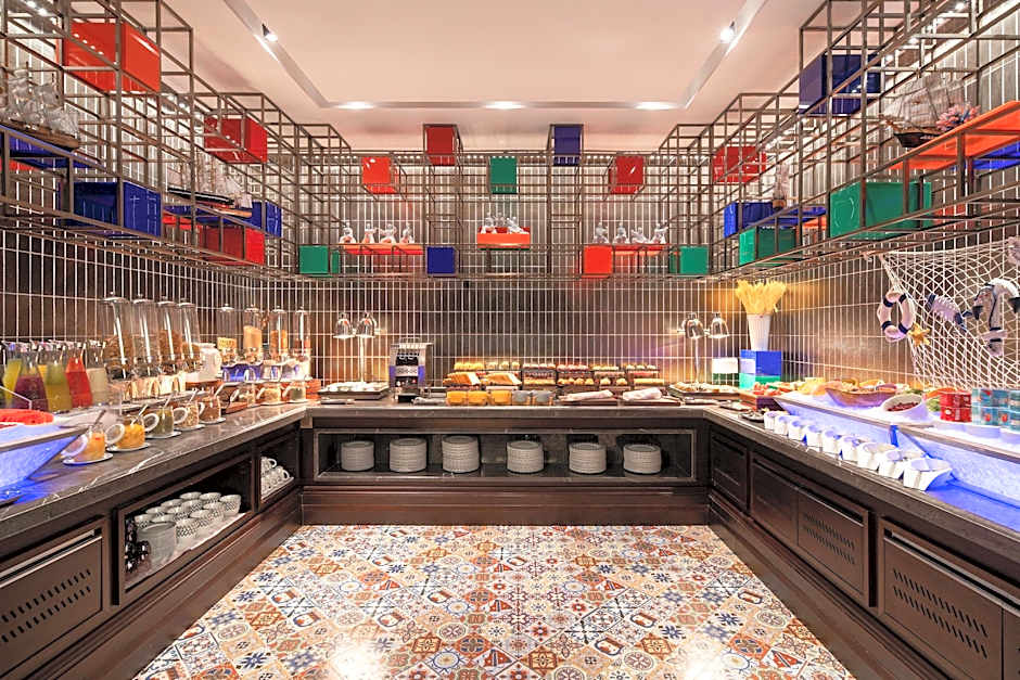 Hotel Indigo Heilong Lake By IHG