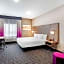 La Quinta Inn & Suites by Wyndham San Antonio Alamo City