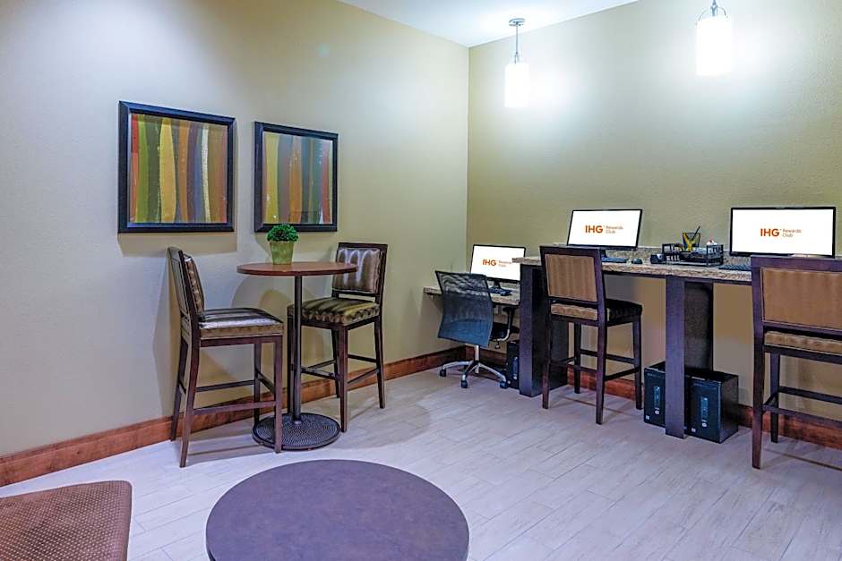 Staybridge Suites : Eau Claire - Altoona By IHG