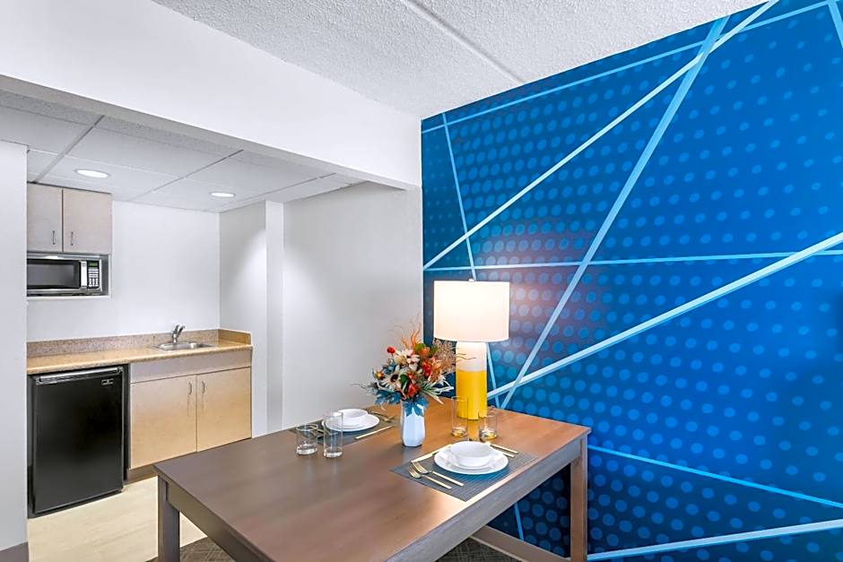 Comfort Suites Austin Airport