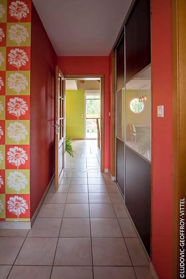 Le Nid d'Alex Spa , Rando et table d'hôte