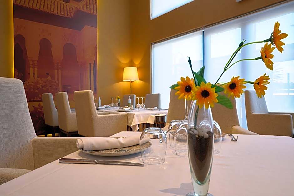 M.A. Hotel Sevilla Congresos