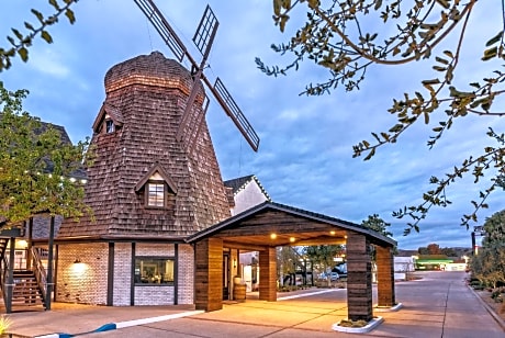 Sideways Inn