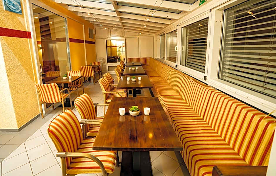 Parkhotel Lindenhof - KOSTENLOSE PARKPLATZE