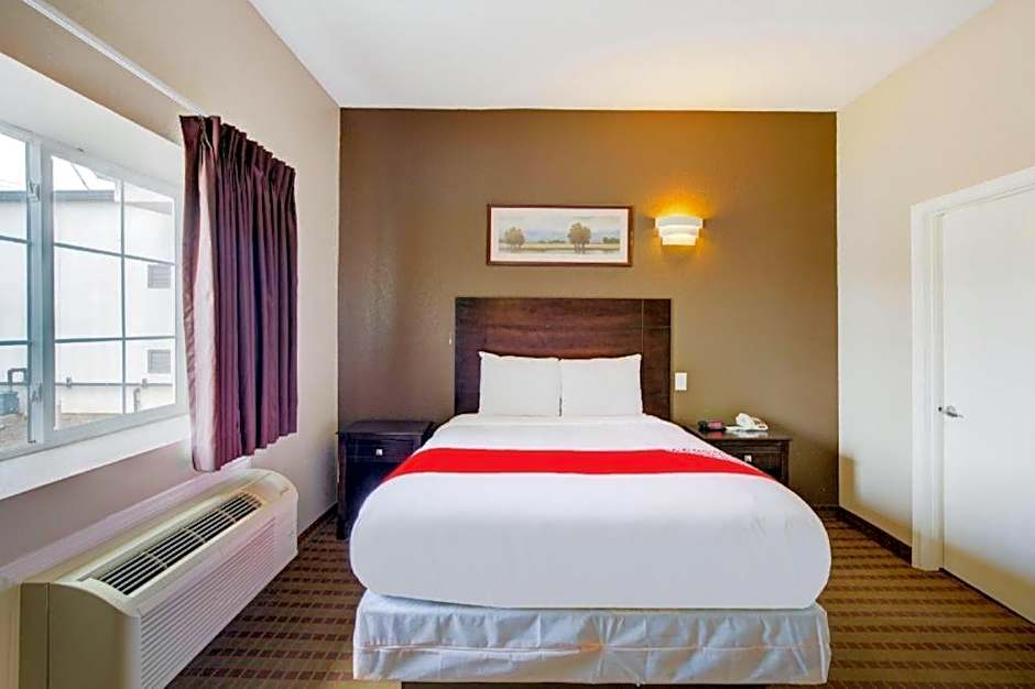 Hotel O Dilley Main St TX