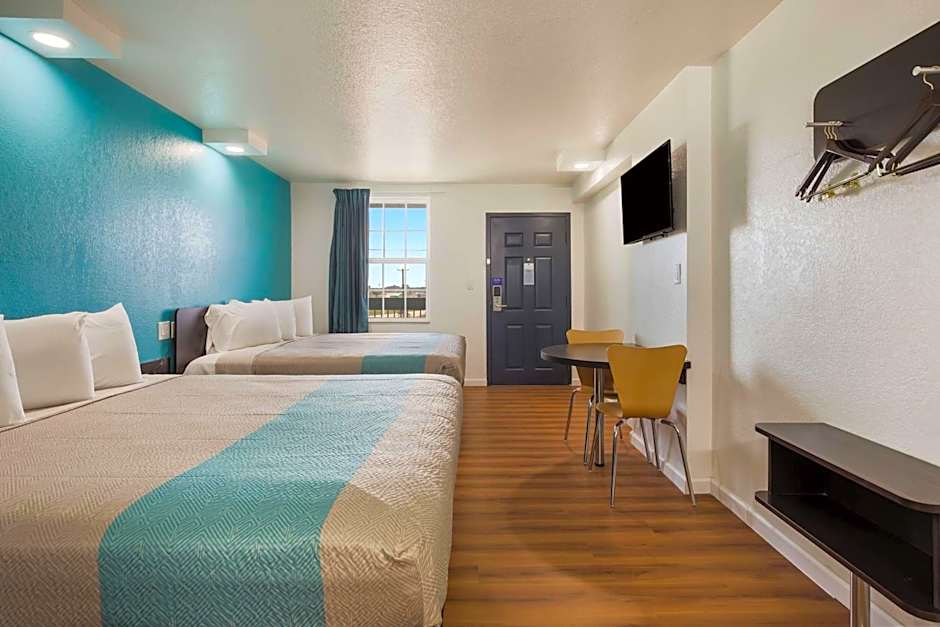 Motel 6-Temple, TX