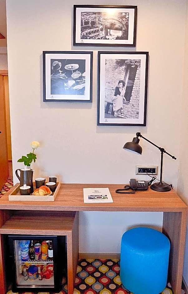 Hotel Capitolina City Chic