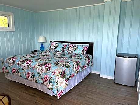 Pete's Lakefront Motel, LLC