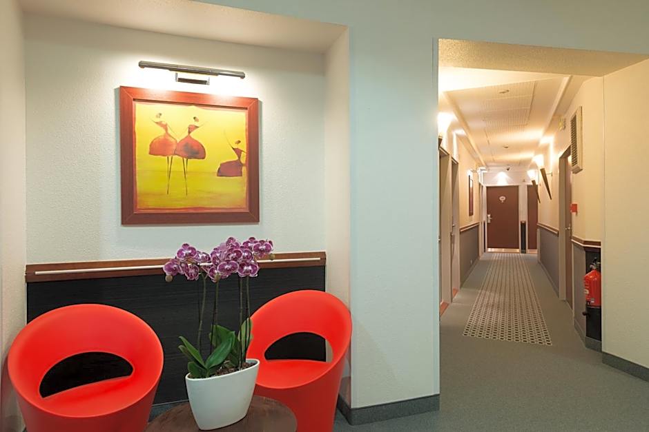 Kyriad Limoges Centre Gare - Atrium