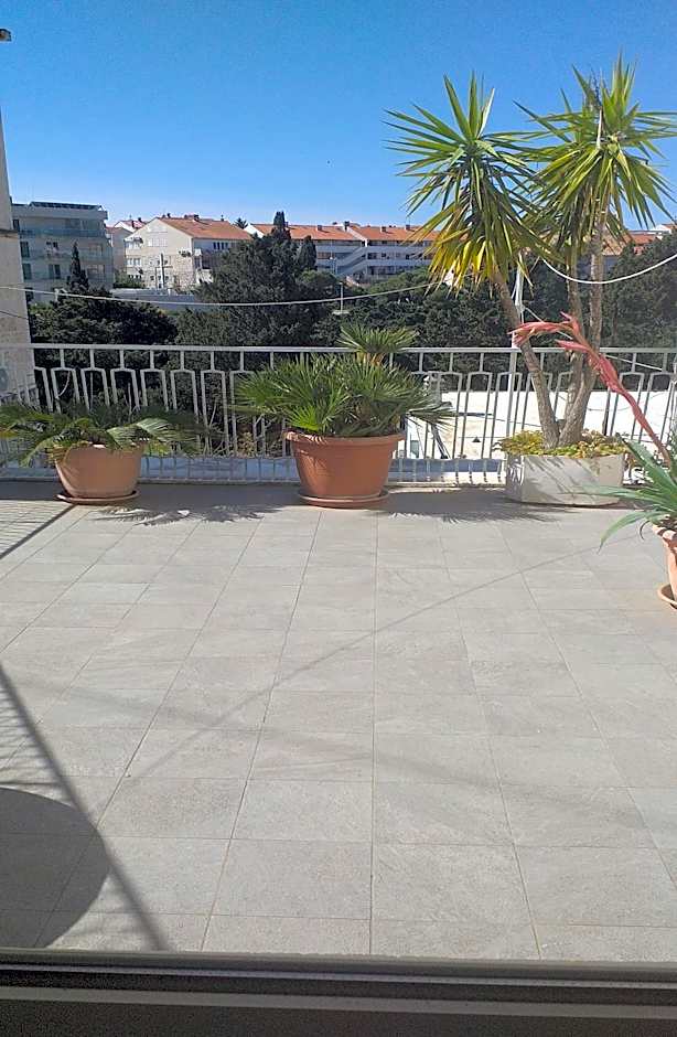 Plavi Žal Apartment