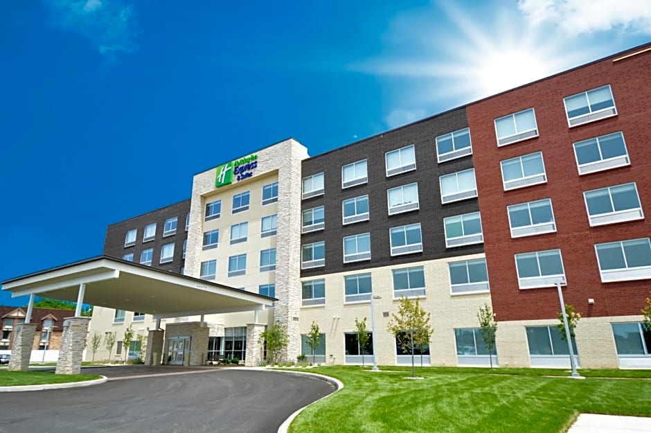 Holiday Inn Express & Suites Toledo West, an IHG Hotel