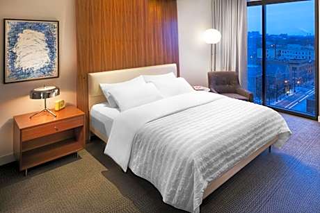 King Room with City View