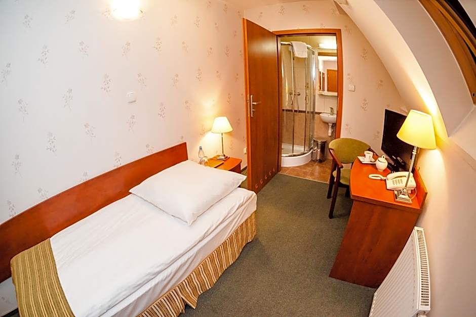 Hotel Logos