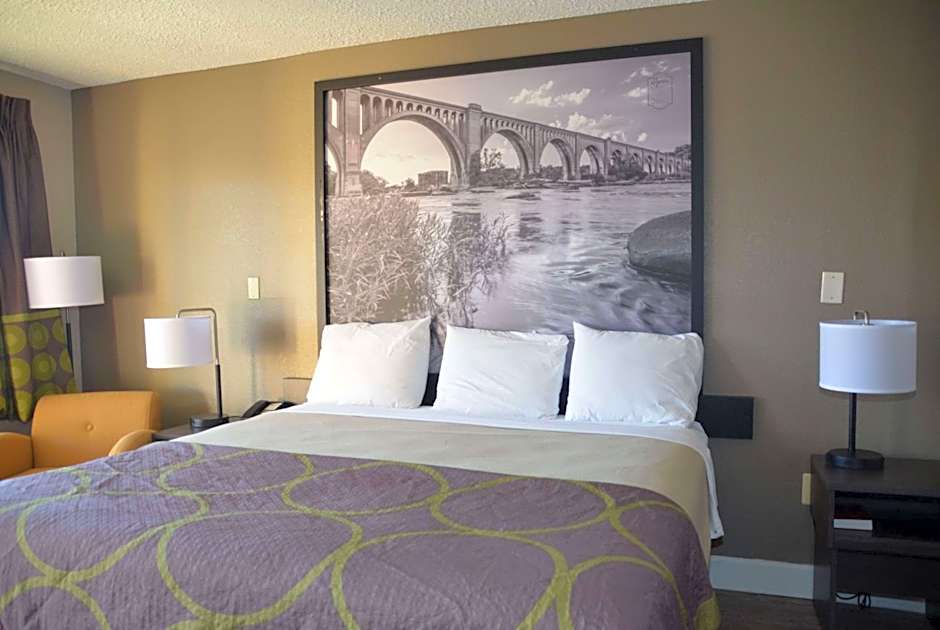 Super 8 by Wyndham Fredericksburg