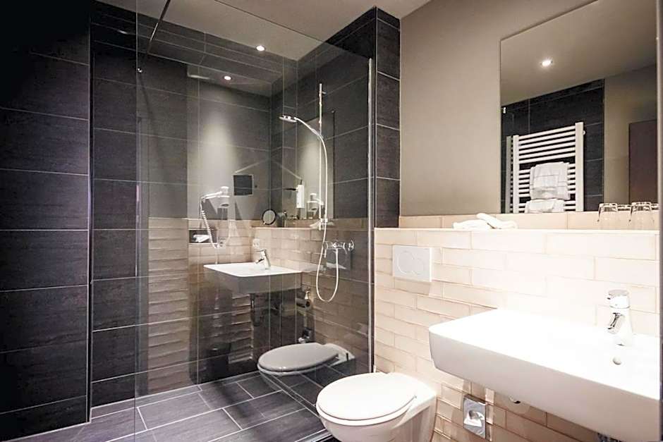 Hotel Goldene Traube - by Neugart