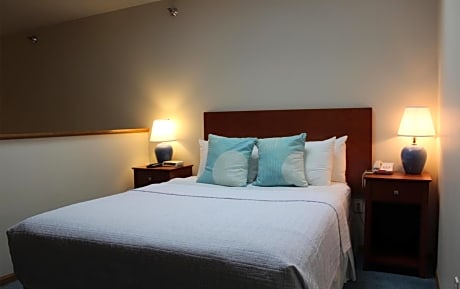 Two-Bedroom Suite (Dover Loft)