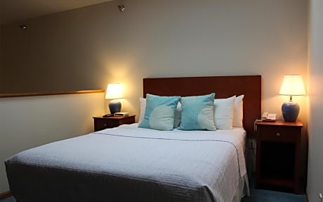 Two-Bedroom Suite (Dover Loft)
