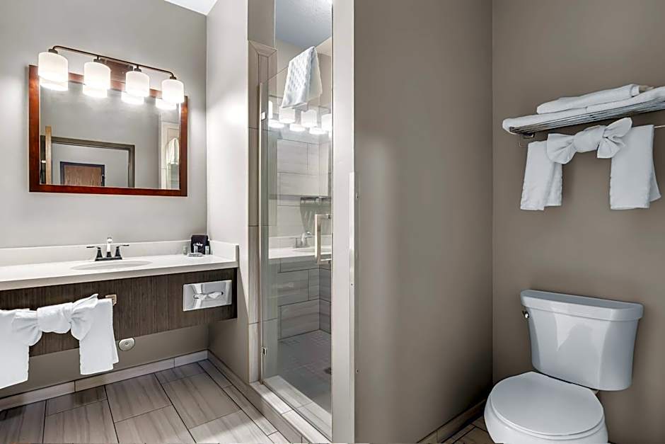 Best Western Sawtooth Inn And Suites