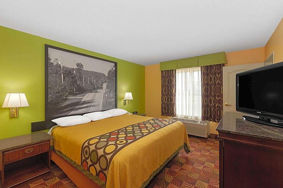 Super 8 by Wyndham Lake of the Ozarks