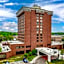 Brooklyn Center Hotel & Conference Center