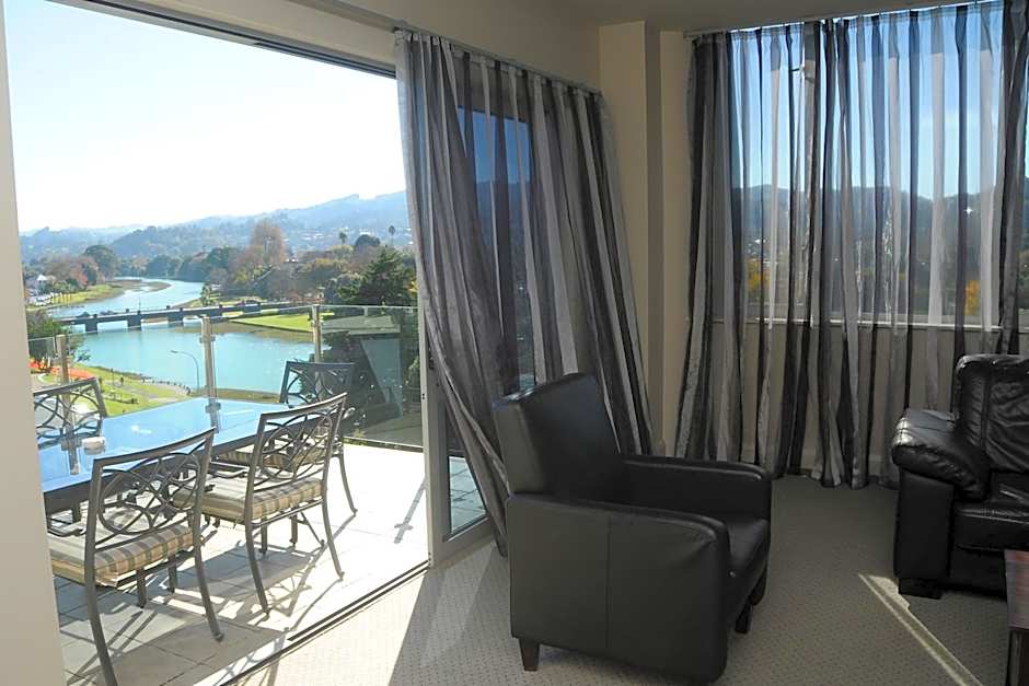 Emerald Hotel