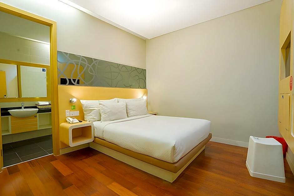 Life Hotel Stasiun Kota Surabaya