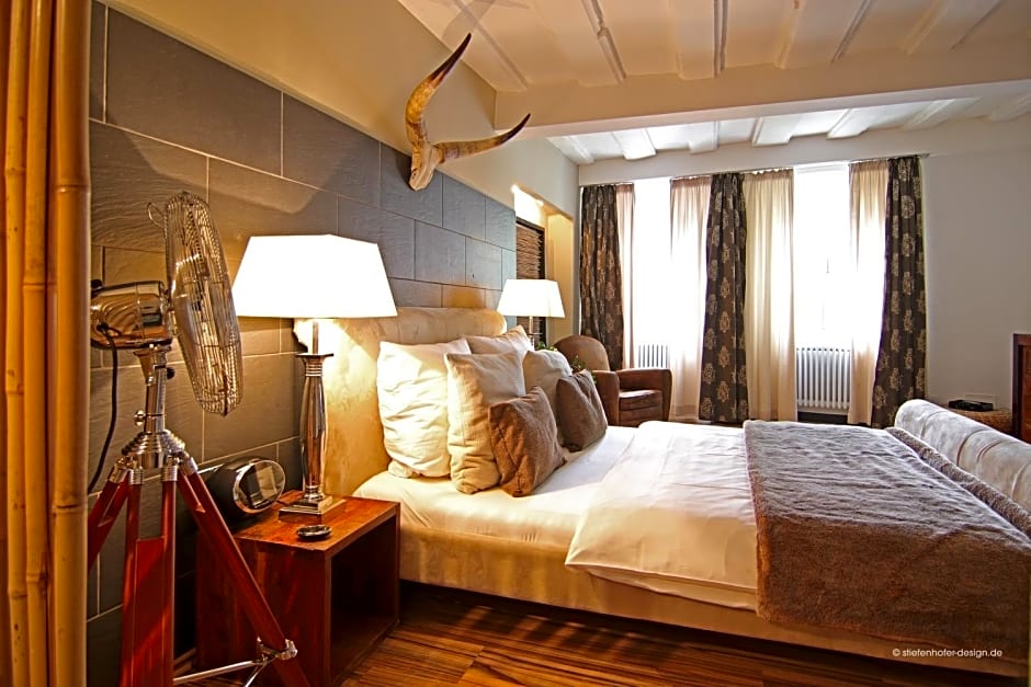 Elements Hotel