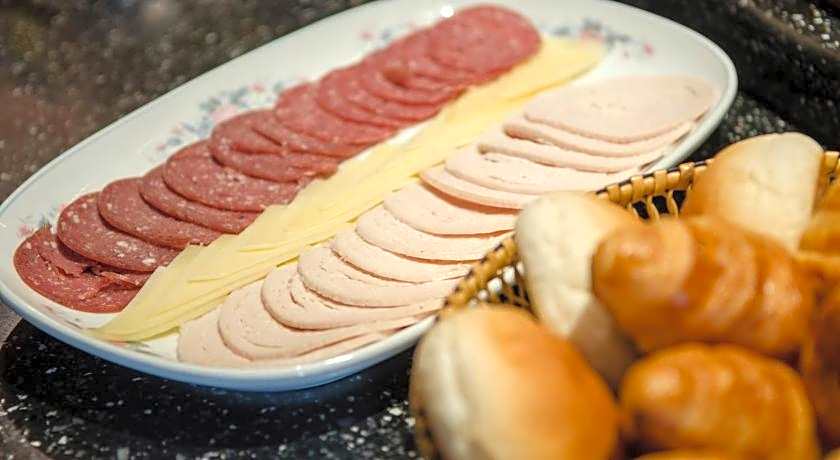 The Tarntawan Hotel Surawong Bangkok