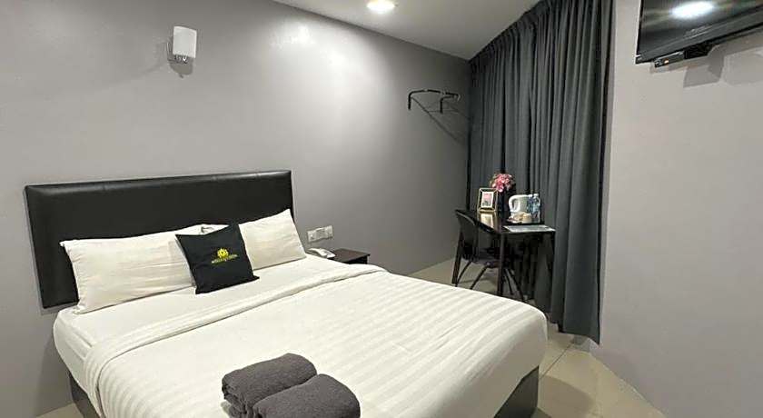 ROYALE CITY HOTEL