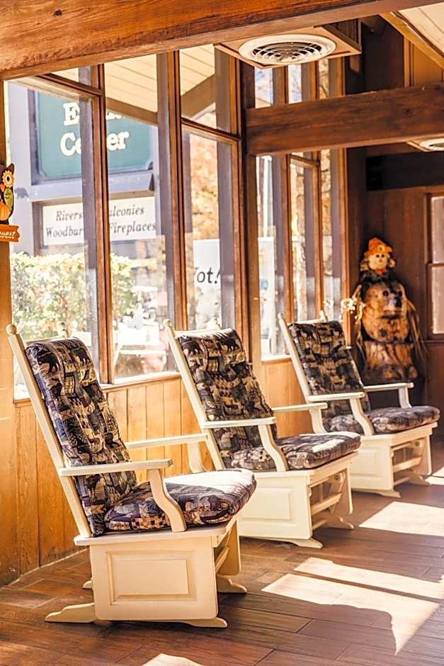 Brookside Lodge by FairBridge