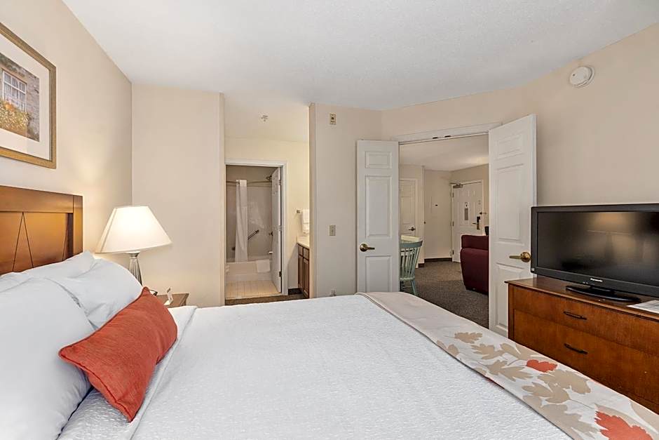 Residences at Daniel Webster