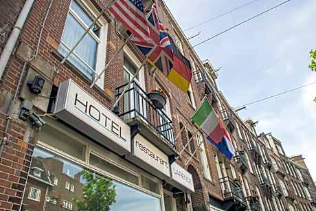 Hotel Larende