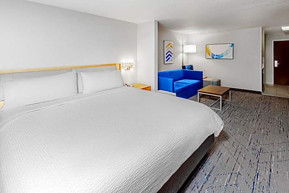 Photo 1 of 3 of 1 King Bed Suite