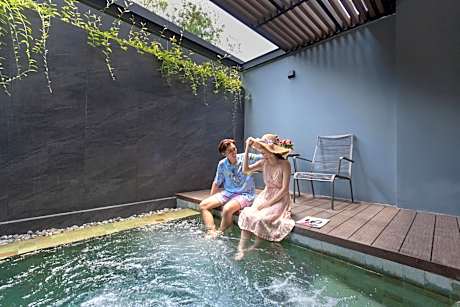 Deluxe Room with Private Tub