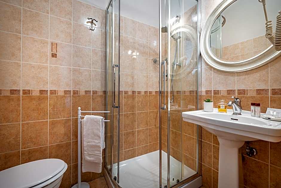 Maison Pitti Florence