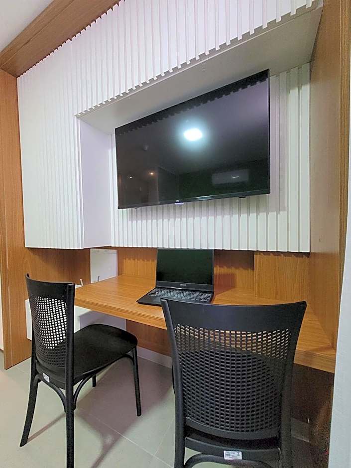 Belo flat na praia do Bessa