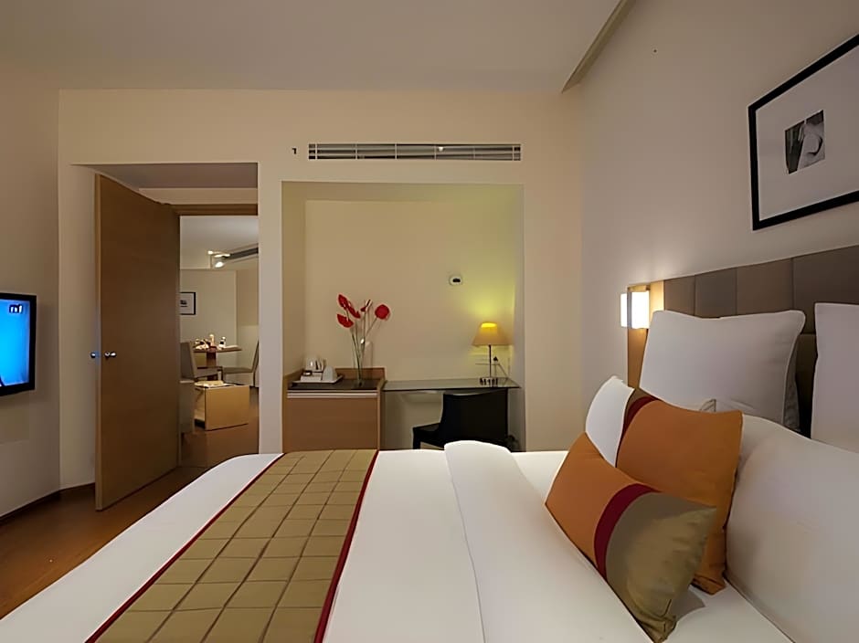 Marigold By Green Park