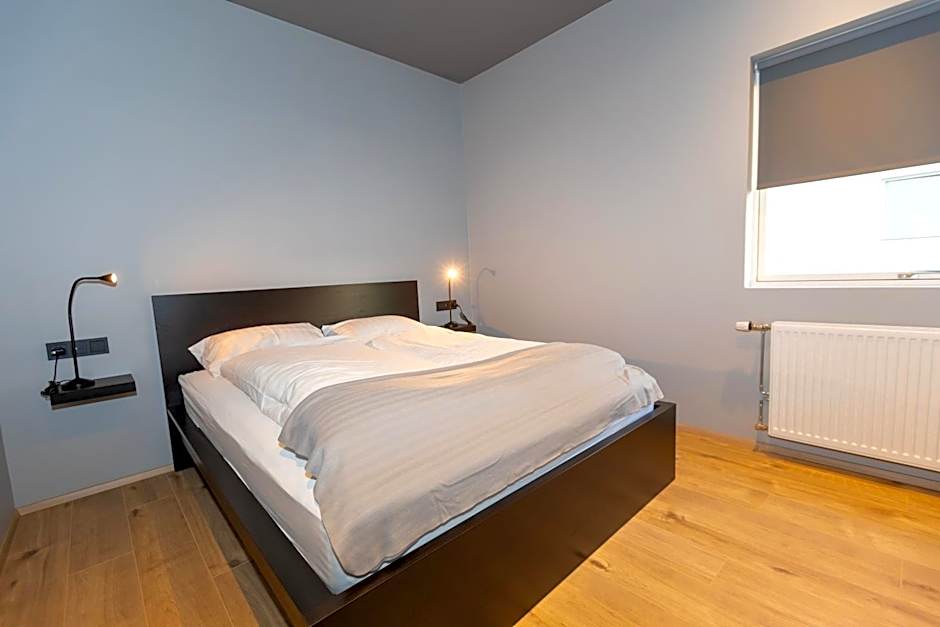 Akureyri Lux Apartments with hot tub access