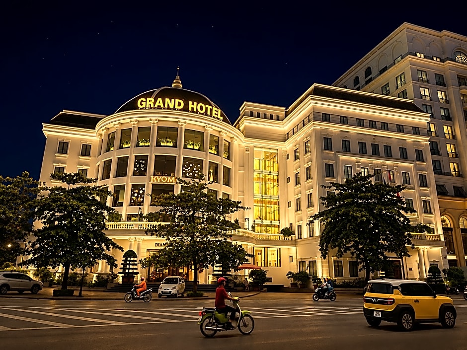 Grand Hotel