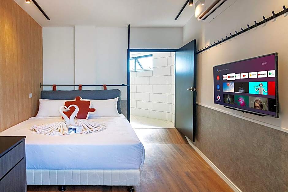 Bagan Suite