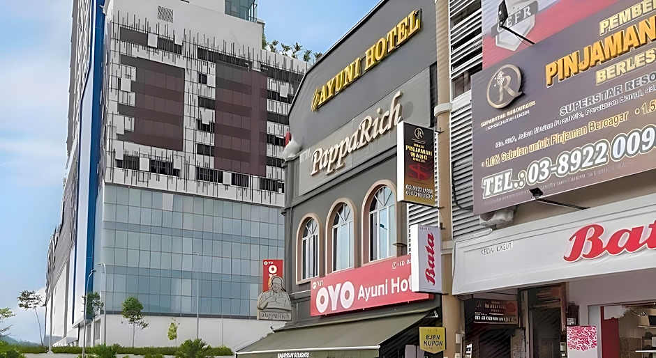 Super OYO 707 Ayuni Hotel