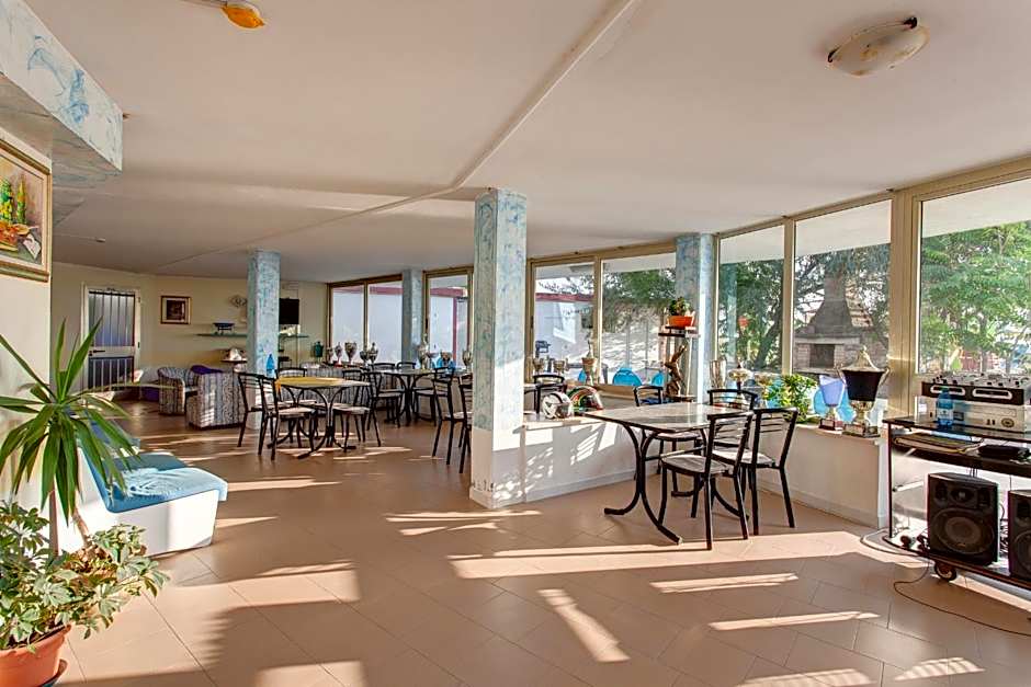 Hotel Asiago Beach