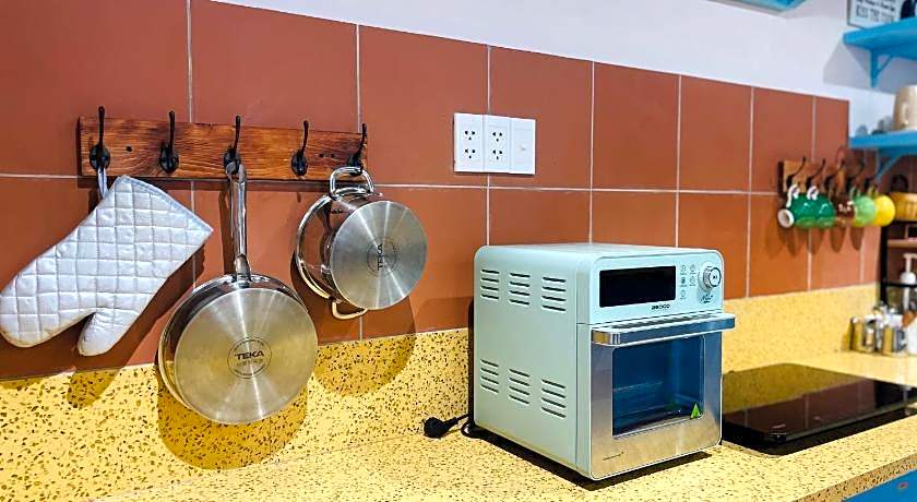 Ahu Hotel & Apartment