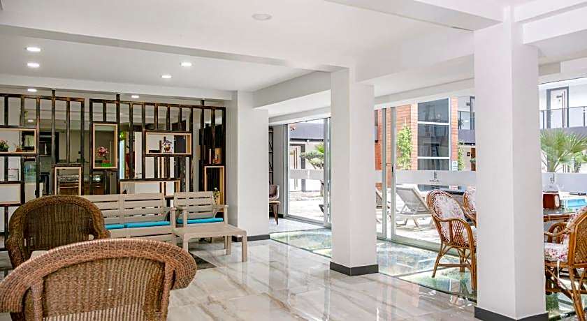 LADİK HOTEL